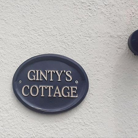 Cozy & Remote Hideaway Gintys Cottage Ross Port Bagian luar foto