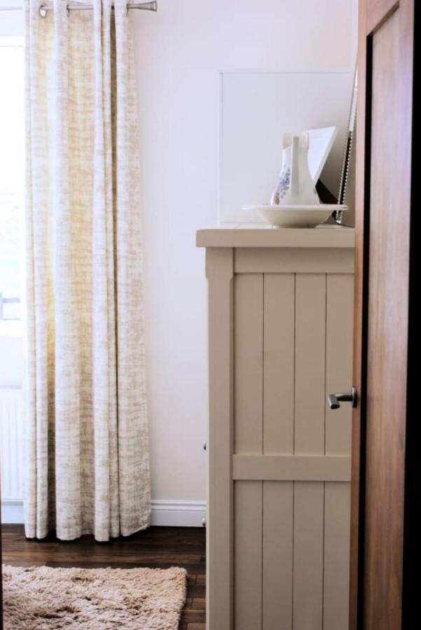 Cozy & Remote Hideaway Gintys Cottage Ross Port Bagian luar foto